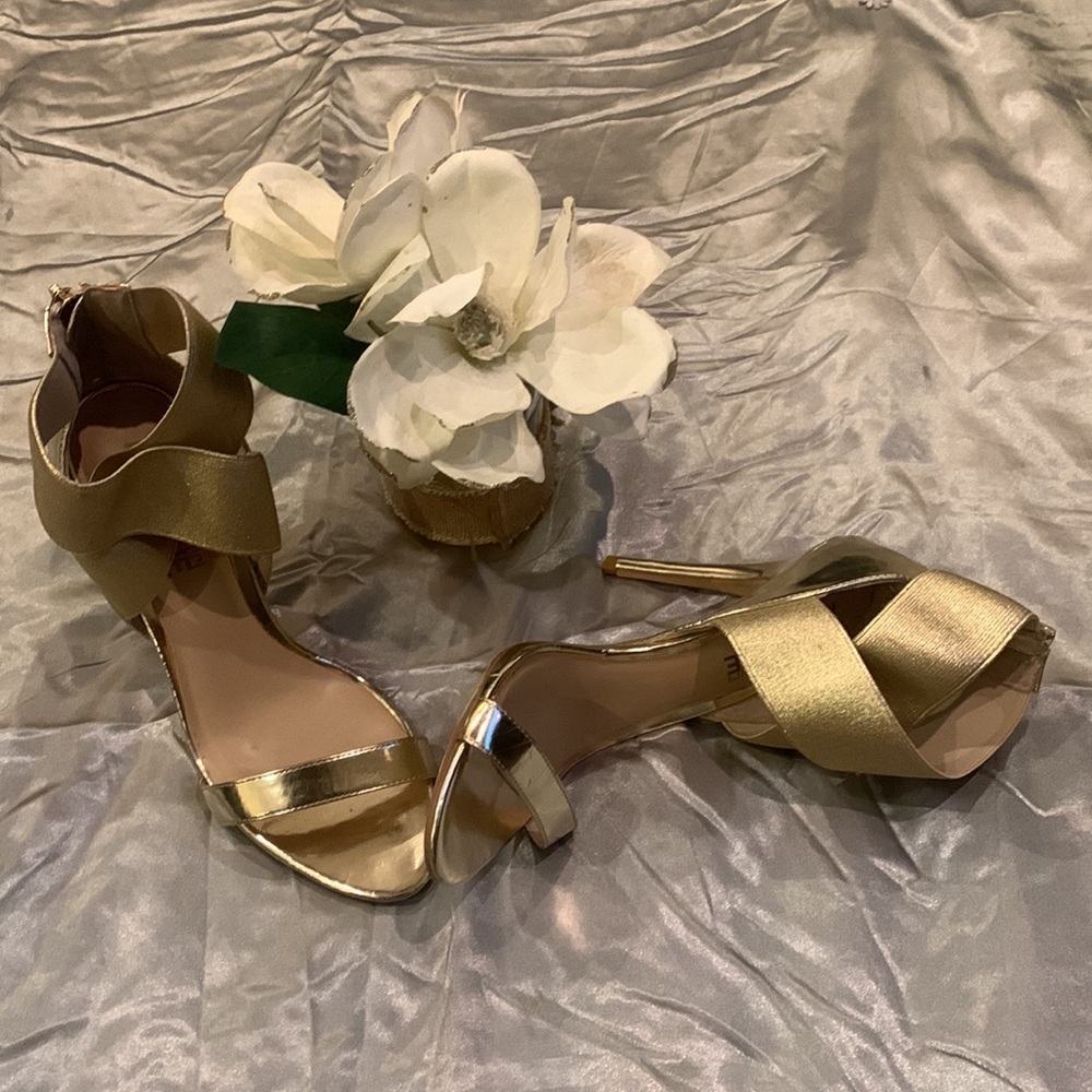 🌹Madeline Girl • Metallic Faux Leather Gold Heels •
